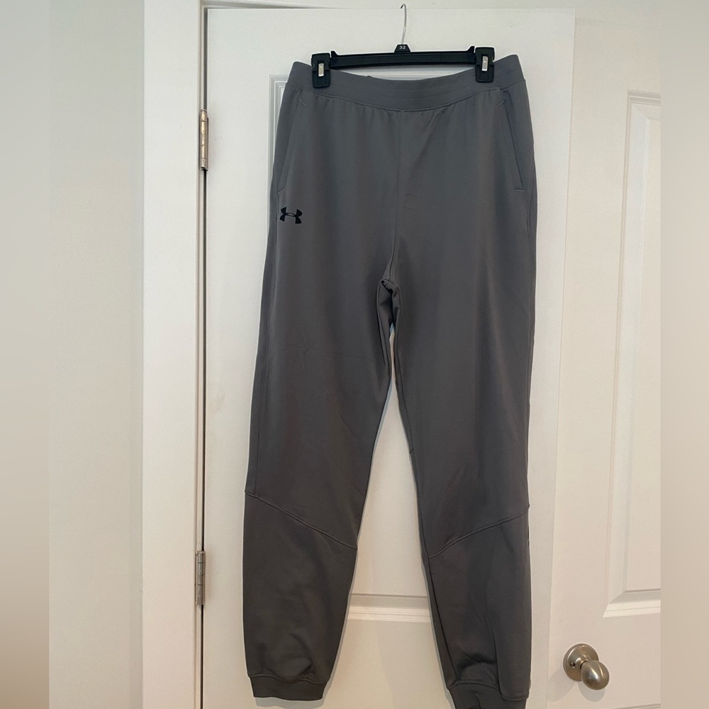 Boys XL grey Under Armor joggers